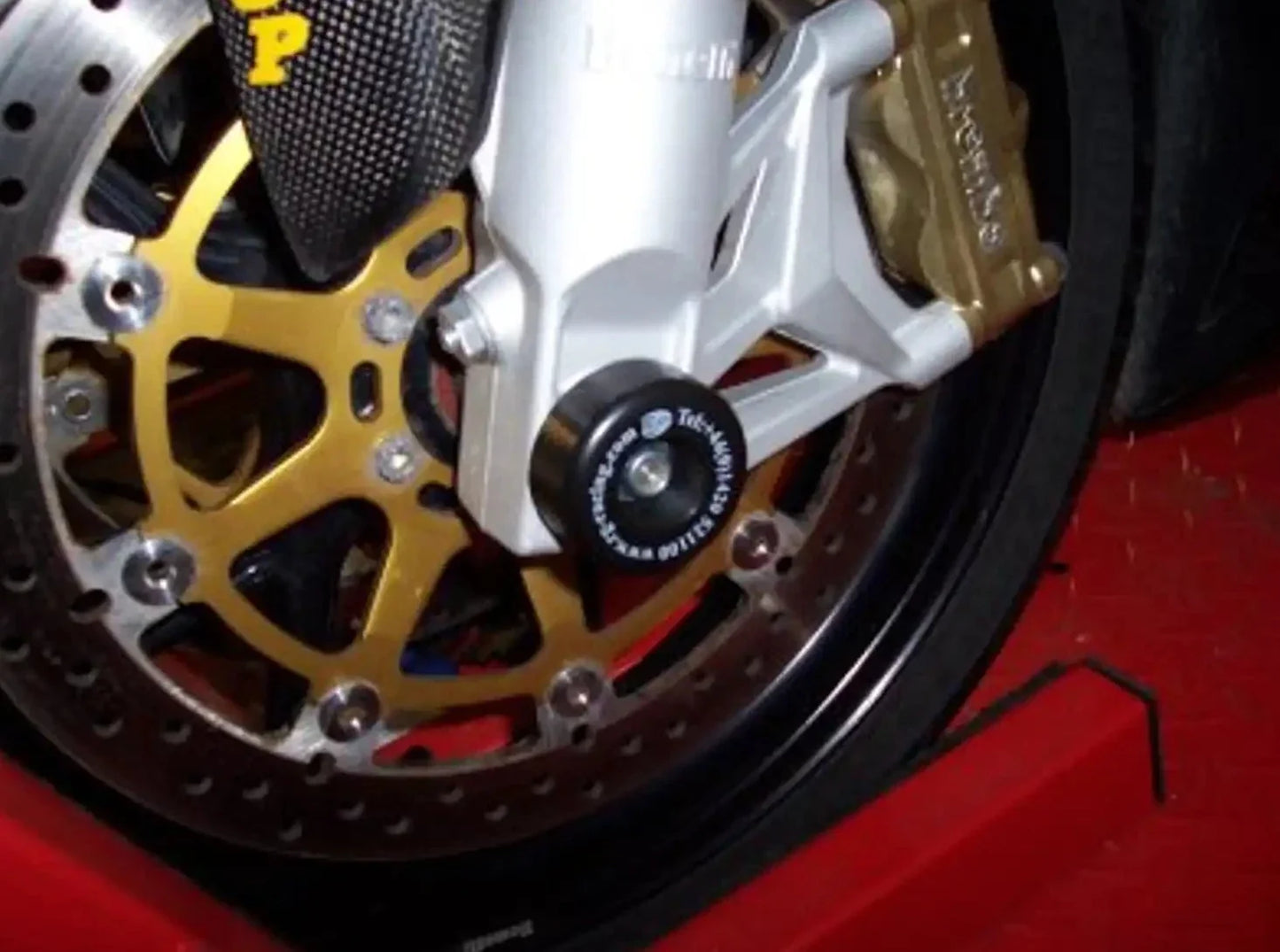 FP0034 - R&G RACING Benelli Tornado RS / TNT / Tre K Front Wheel Sliders