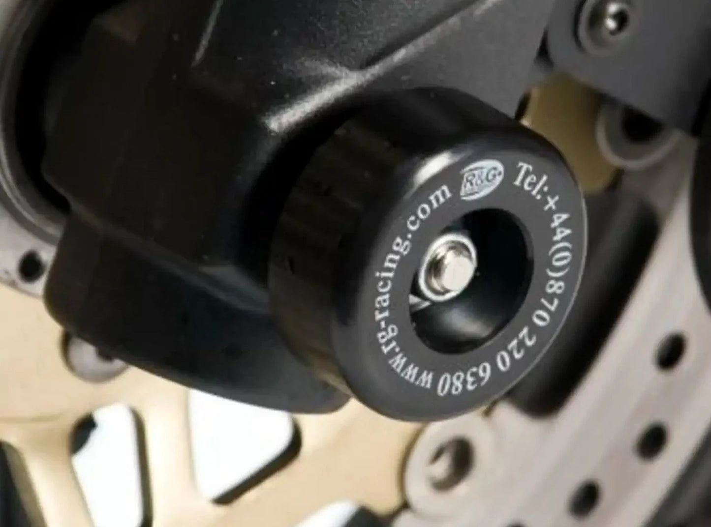 FP0026 - R&G RACING Triumph Sprint GT / ST Front Wheel Sliders