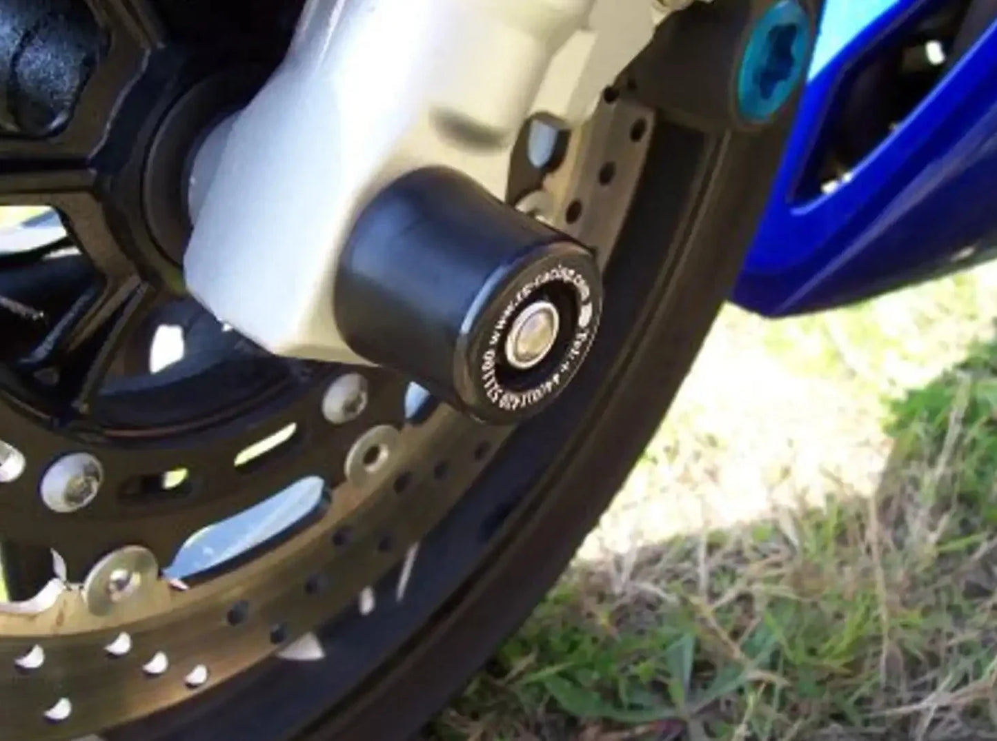 FP0016 - R&G RACING Yamaha YZF-R1 (98/01) Front Wheel Sliders