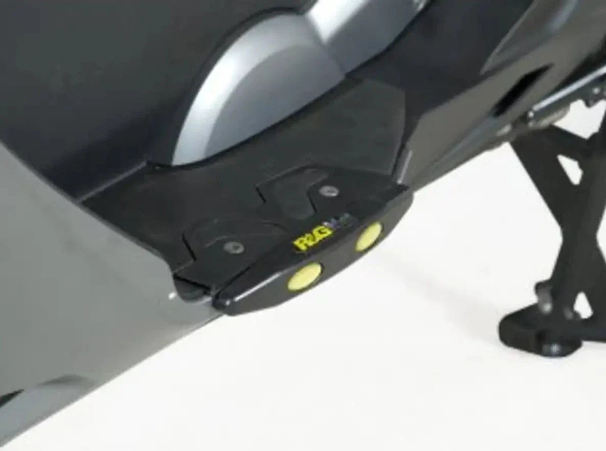 TP0005 - R&G RACING BMW C600 Sport (12/15) Footboard Sliders (racing)
