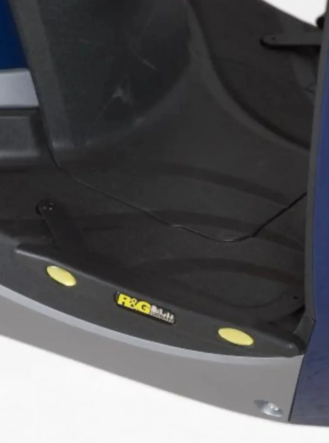 TP0015 - R&G RACING Honda SH300i (07/18) Footboard Sliders (racing)