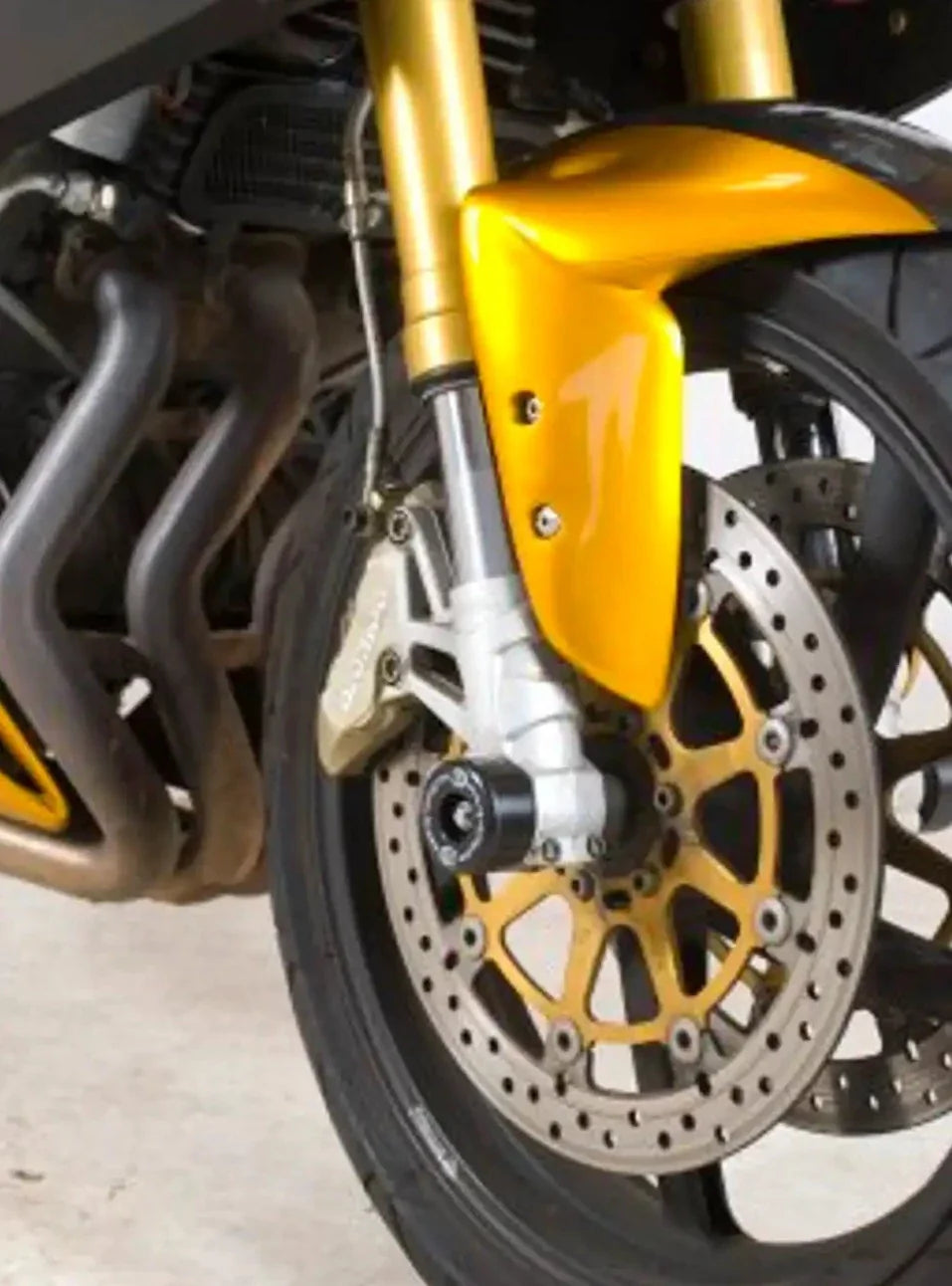 FP0126 - R&G RACING Benelli Cafe Racer 1130 Front Wheel Sliders