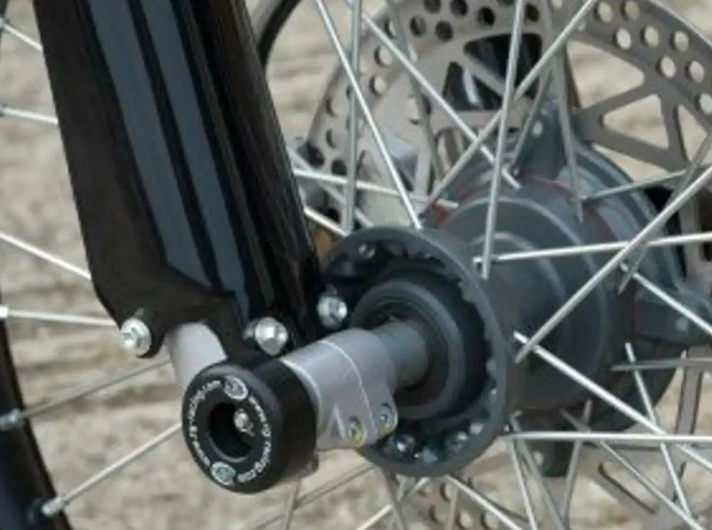 FP0123 - R&G RACING Husqvarna TE 125 (2012+) Front Wheel Sliders