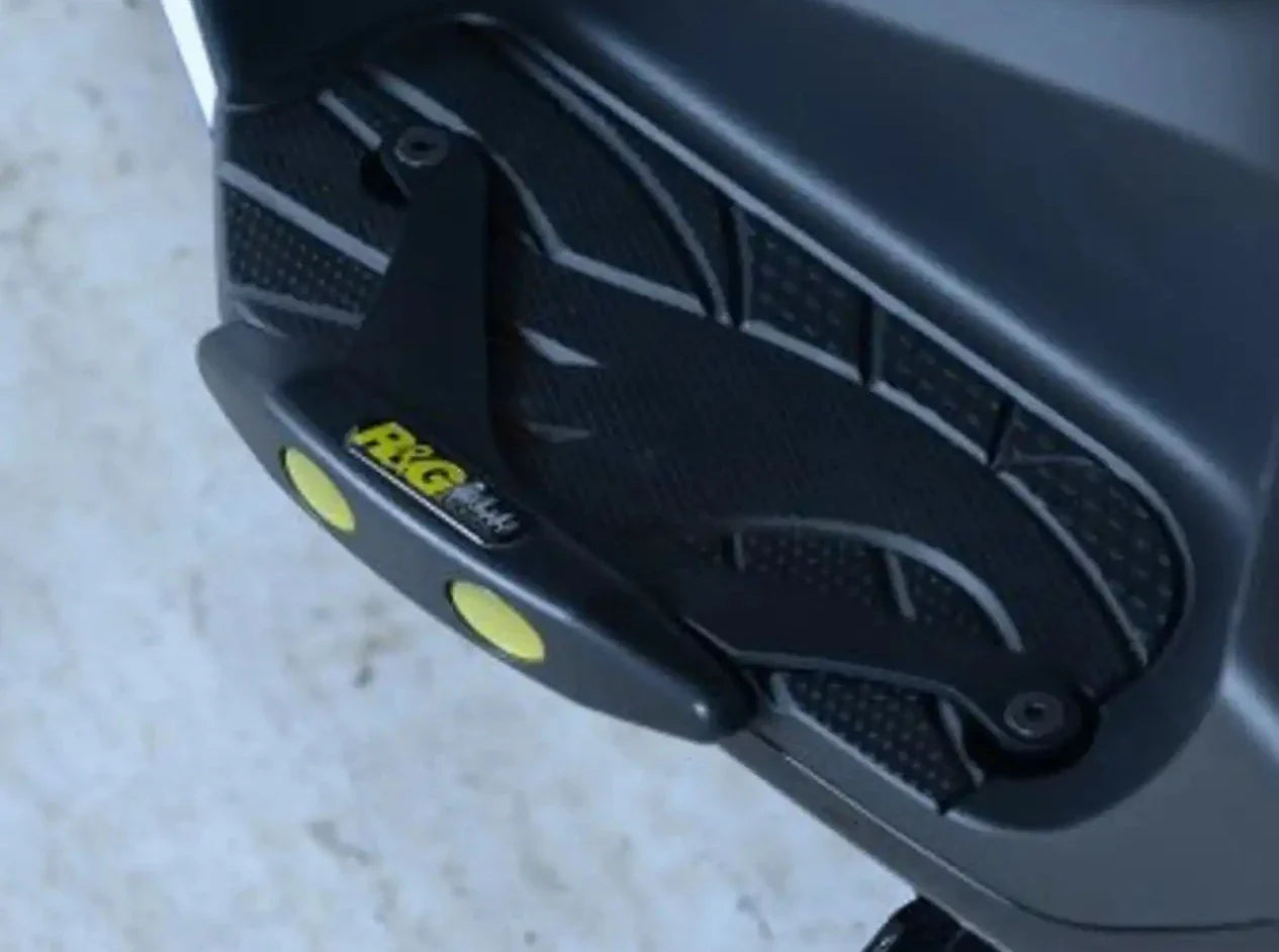 TP0017 - R&G RACING Honda NSC50R (13/17) Footboard Sliders (racing)