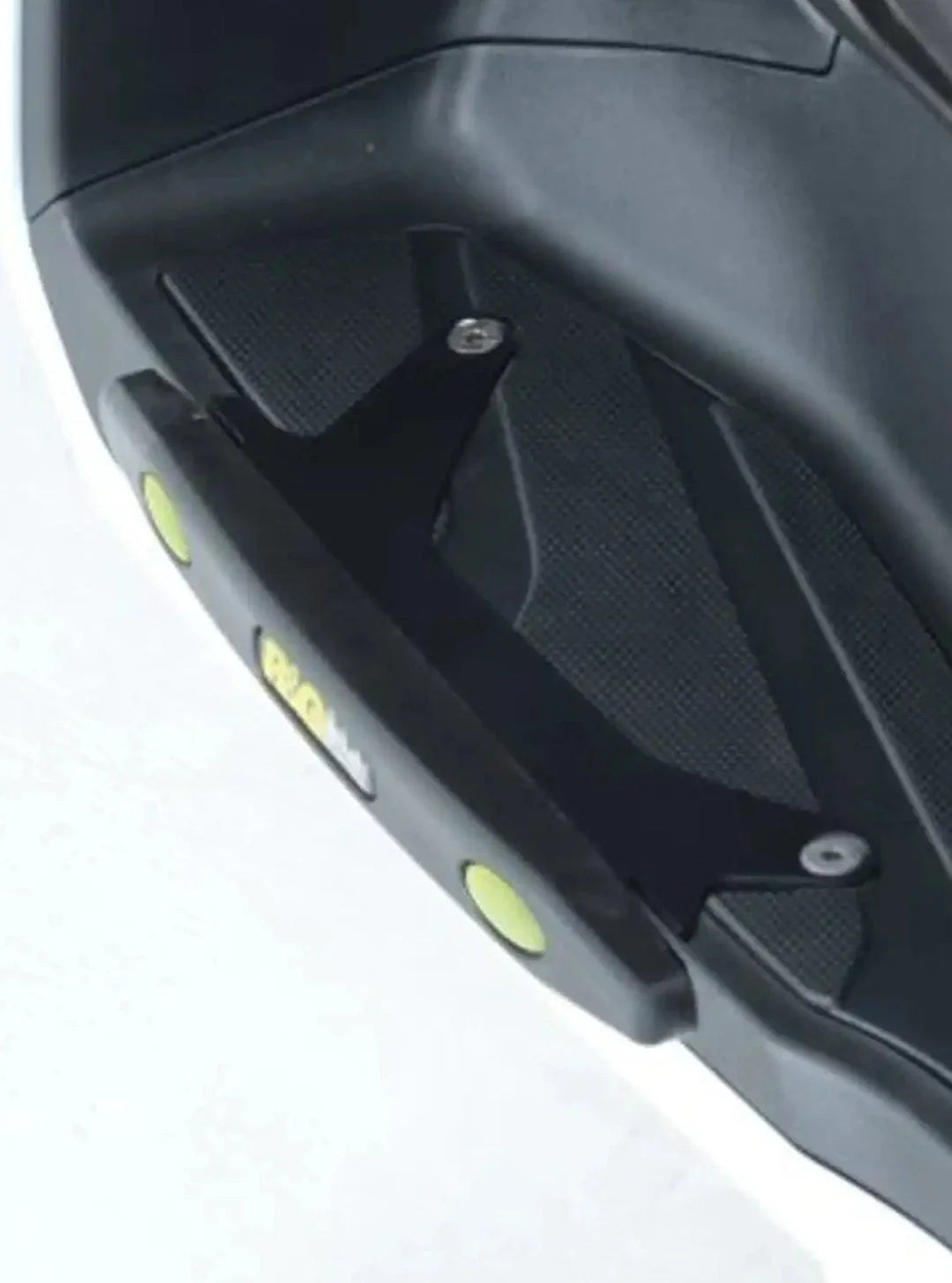 TP0018 - R&G RACING Yamaha X-MAX 400 Footboard Sliders (racing)