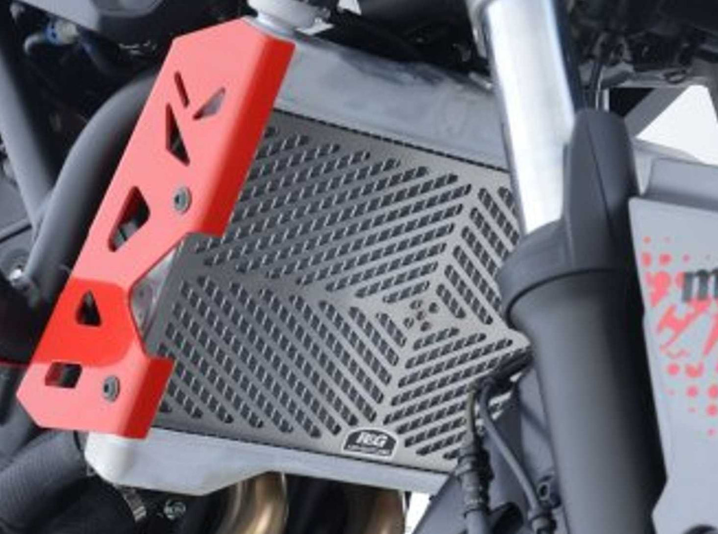 SRG0028 - R&G RACING Yamaha MT-07 / Tracer / XSR700 Radiator Guard (steel)
