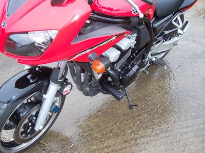 CP0058 - R&G RACING Yamaha FZS600 Fazer Frame Crash Protection Sliders "Classic"