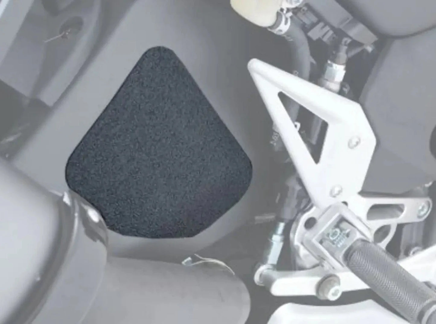 EZBG1000 - R&G RACING EBR 1190RS / SX (2014+) Heel Guards Kit