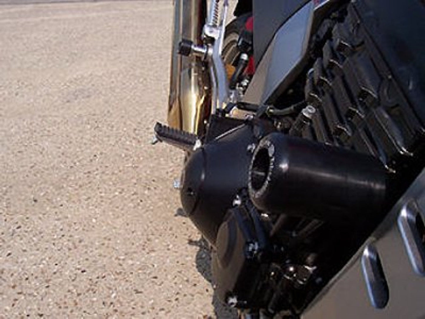 ES0001 - R&G RACING Kawasaki Z1000 (03/06) Exhaust Sliders