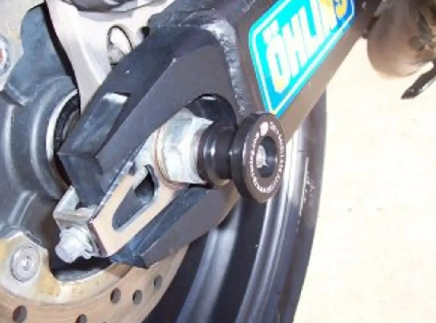 SS0010 - R&G RACING Honda CBR600 (99/08) Rear Wheel Sliders (paddock stand bobbins)