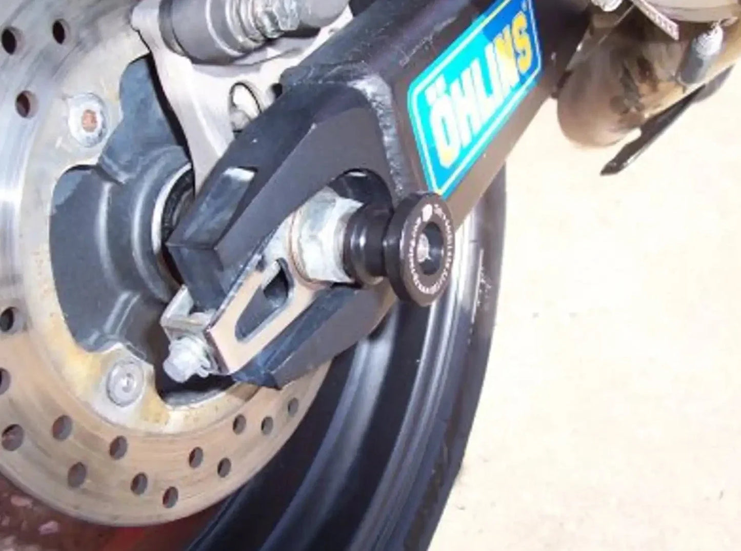 SS0010 - R&G RACING Honda CBR600 (99/08) Rear Wheel Sliders (paddock stand bobbins)