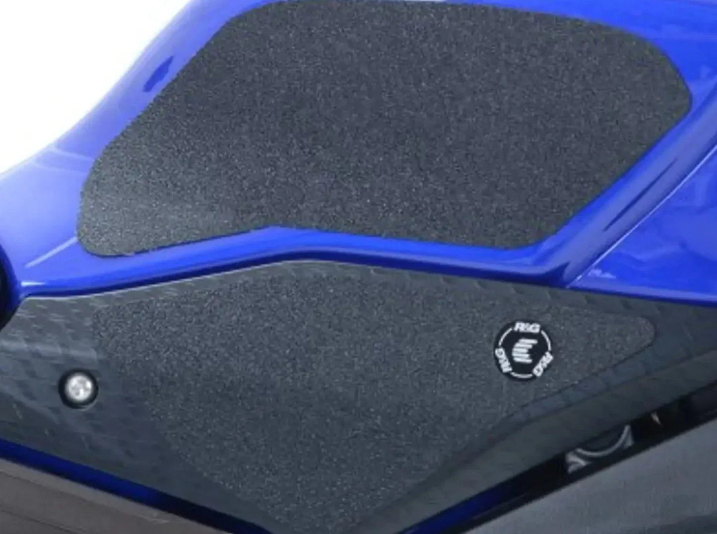 EZRG920 - R&G RACING Yamaha YZF-R1 / R1M (15/19) Fuel Tank Traction Grips