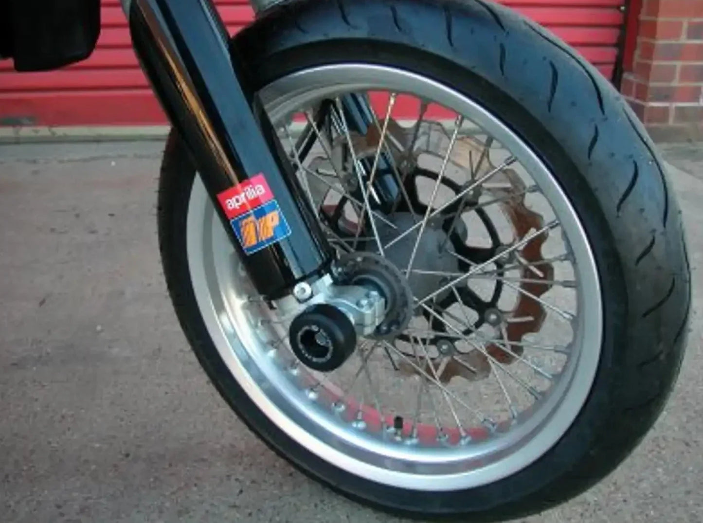 FP0052 - R&G RACING Aprilia SXV 450 / 550 Front Wheel Sliders