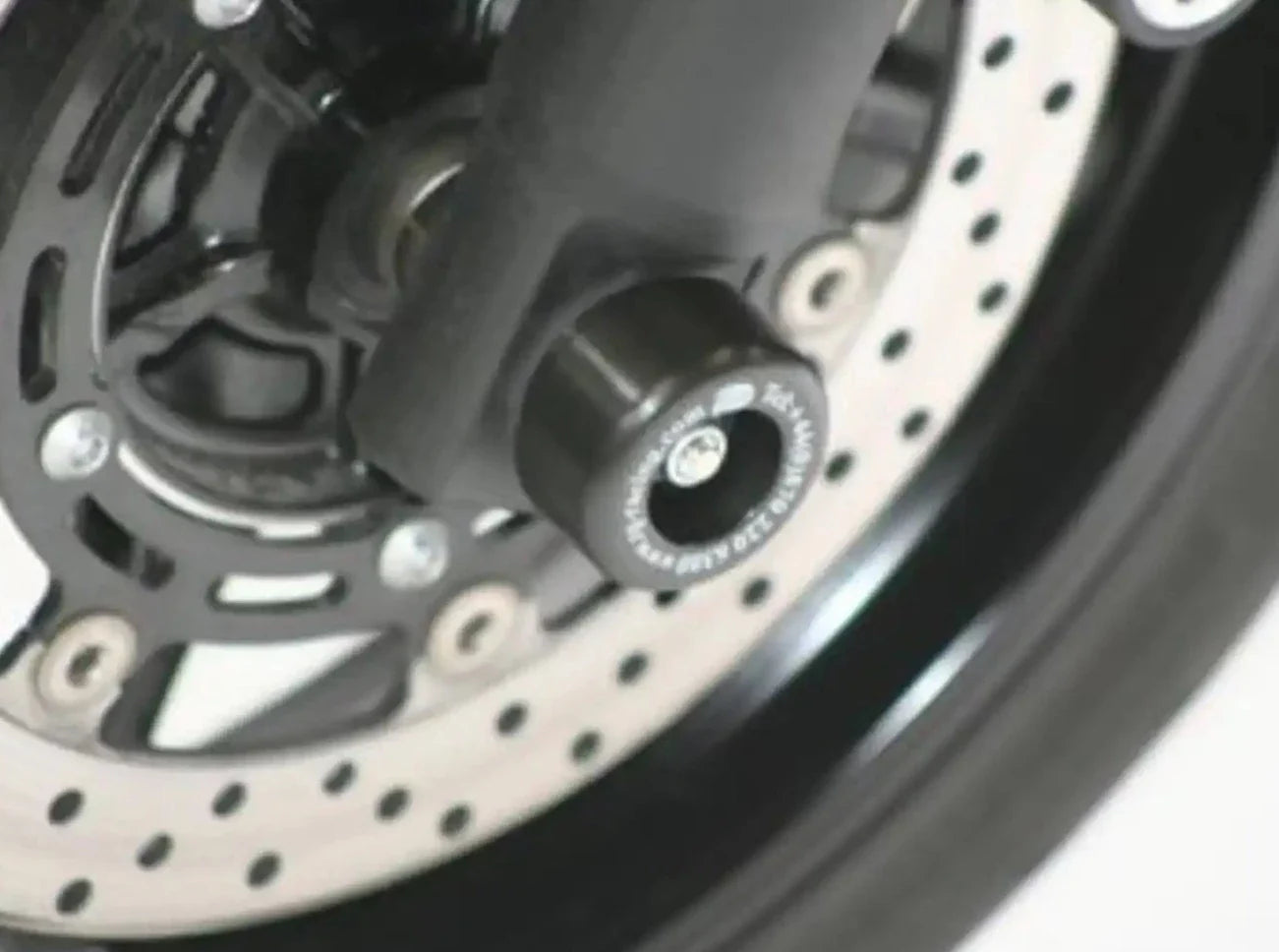 FP0054 - R&G RACING Yamaha FZ1 / FZ6 / Fazer / Super Tenere Front Wheel Sliders