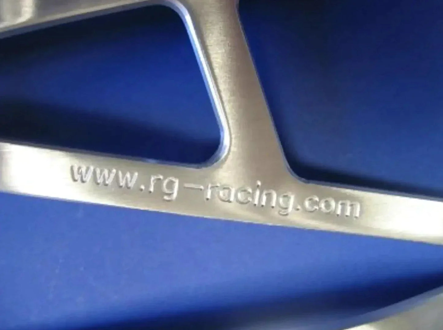 EH0023 - R&G RACING Suzuki Bandit 1200 (96/00) Exhaust Hanger