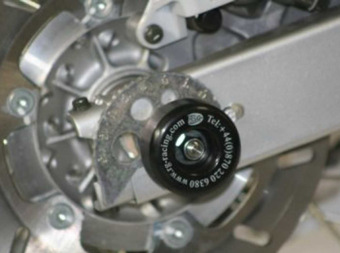 SP0023 - R&G RACING Yamaha DT125R / X Rear Wheel Sliders (swingarm)