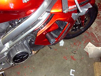 CP0088 - R&G RACING Aprilia SL1000 Falco (99/05) Frame Crash Protection Sliders "Classic" (high position)