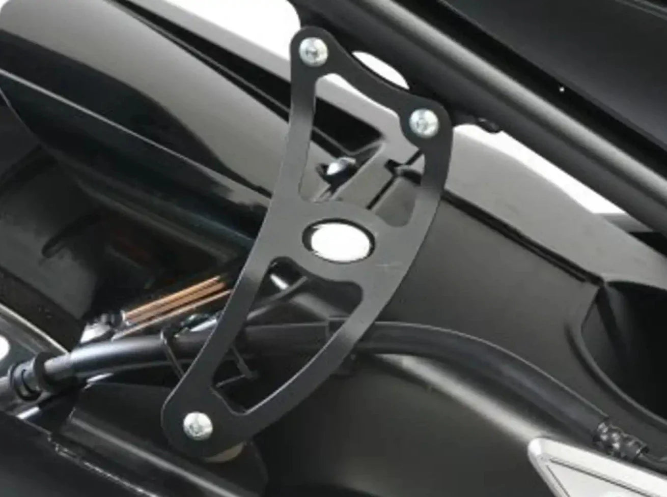 EH0038 - R&G RACING Yamaha FZ1- N / S Exhaust Hanger