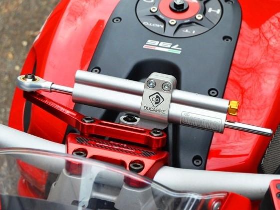SD001 - ÖHLINS Ducati Steering Damper (68 mm)