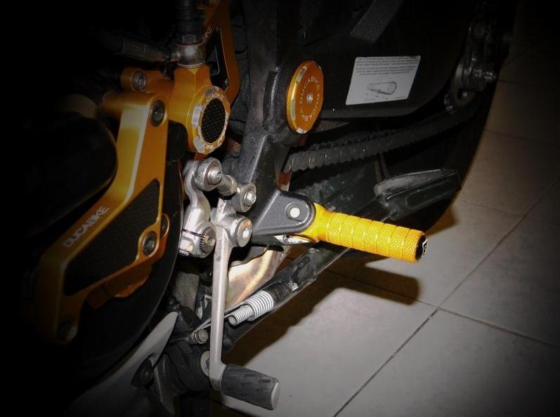 PPDV03 - DUCABIKE Ducati Footpegs (pilot/passenger)