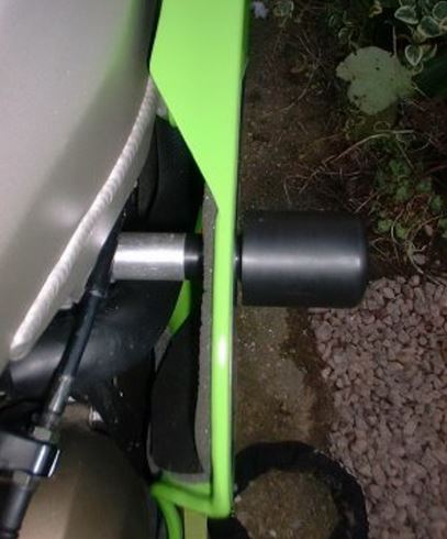 CP0021 - R&G RACING Kawasaki ZX-6R (98/02) Frame Crash Protection Sliders "Classic"