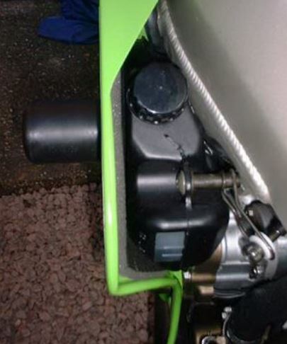 CP0021 - R&G RACING Kawasaki ZX-6R (98/02) Frame Crash Protection Sliders "Classic"